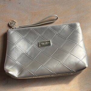 Silver-gold Shiseido Quilted Women's Clutch